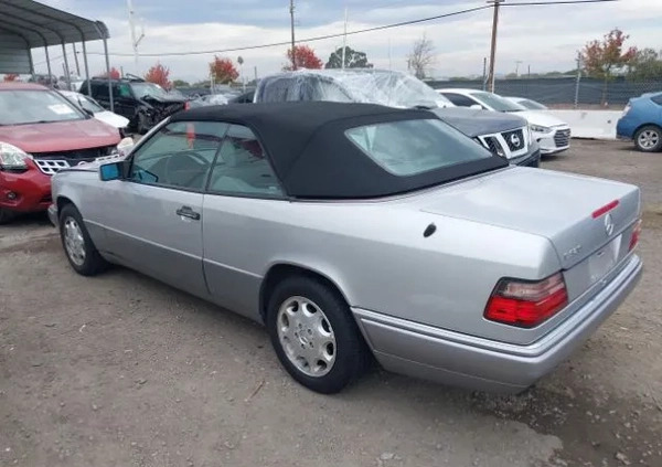 Mercedes-Benz Klasa E cena 49900 przebieg: 49338, rok produkcji 1995 z Człuchów małe 67